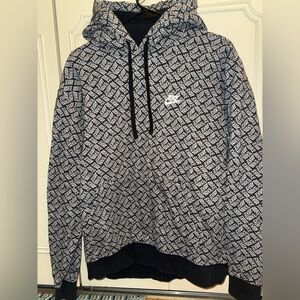 Nike Men's Black/White/Gray Logo Patterned Sweater SIZE LARGE LIKE NEW